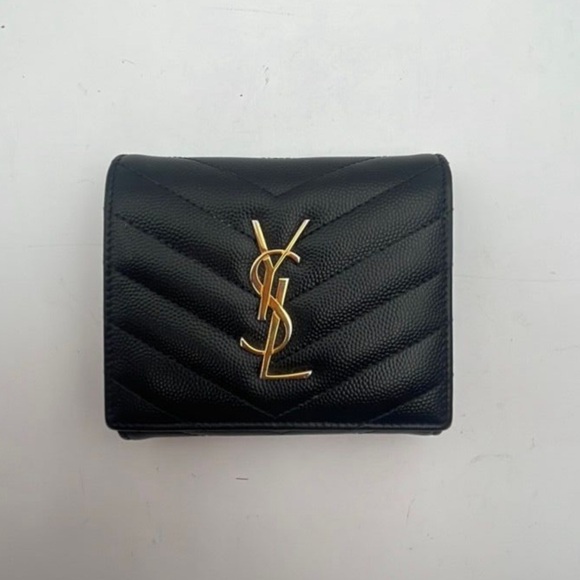Pre-owned Saint Laurent Black Matelassé Leather Monogram Trifold Wallet - Picture 3 of 13